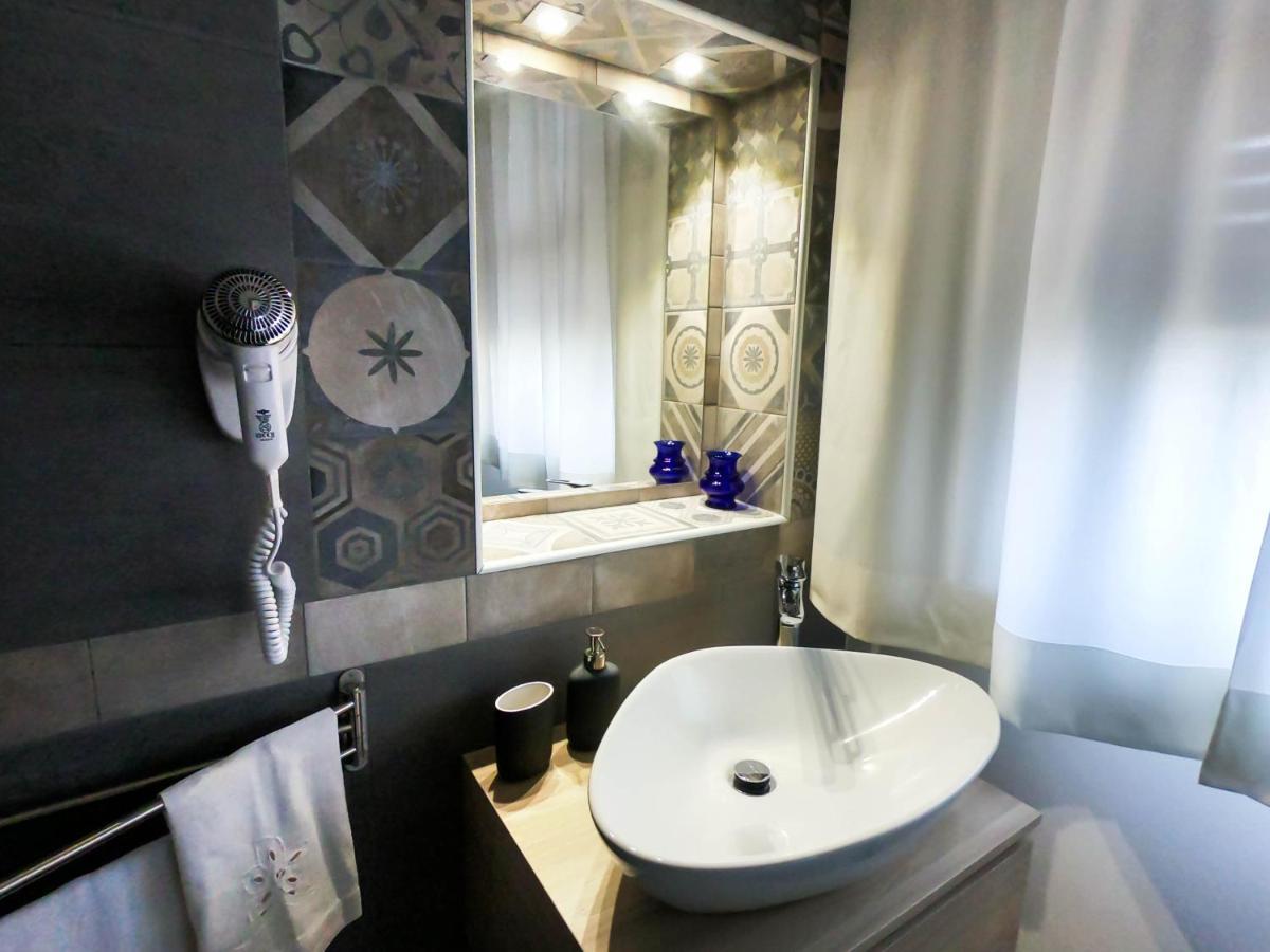 B&B Terra Di Miti Acireale Dış mekan fotoğraf